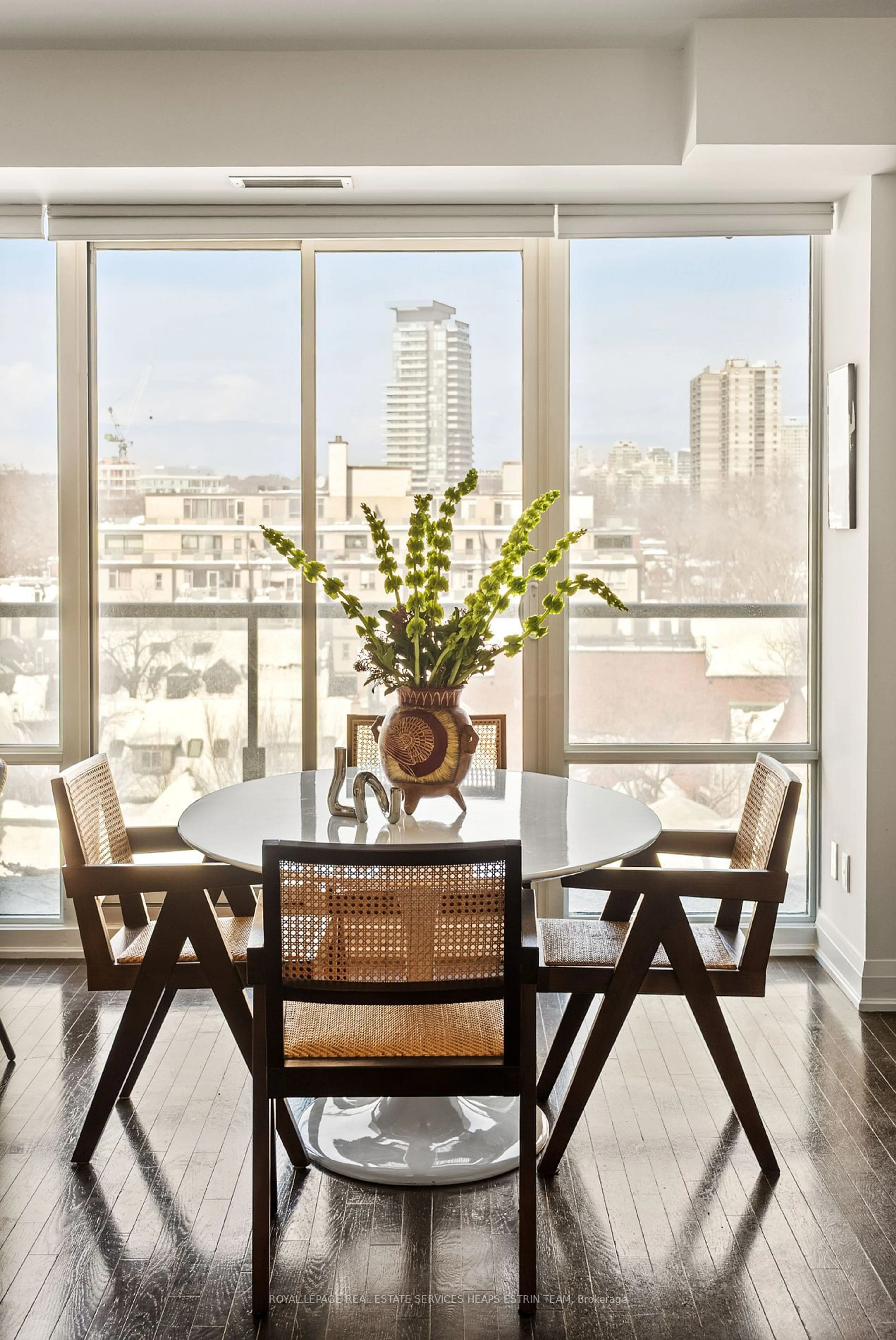 Dining room, wood/laminate floor for 1 Bedford Rd #613, Toronto Ontario M5R 2J7