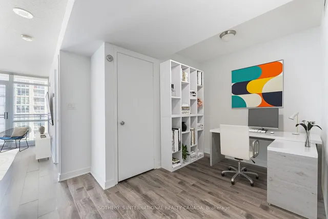 Additional property image - 11 Brunel Crt Unit 3608