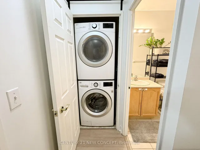 Additional property image - 23 Hollywood Ave Unit 2803