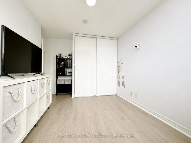 Additional property image - 23 Hollywood Ave Unit 2803