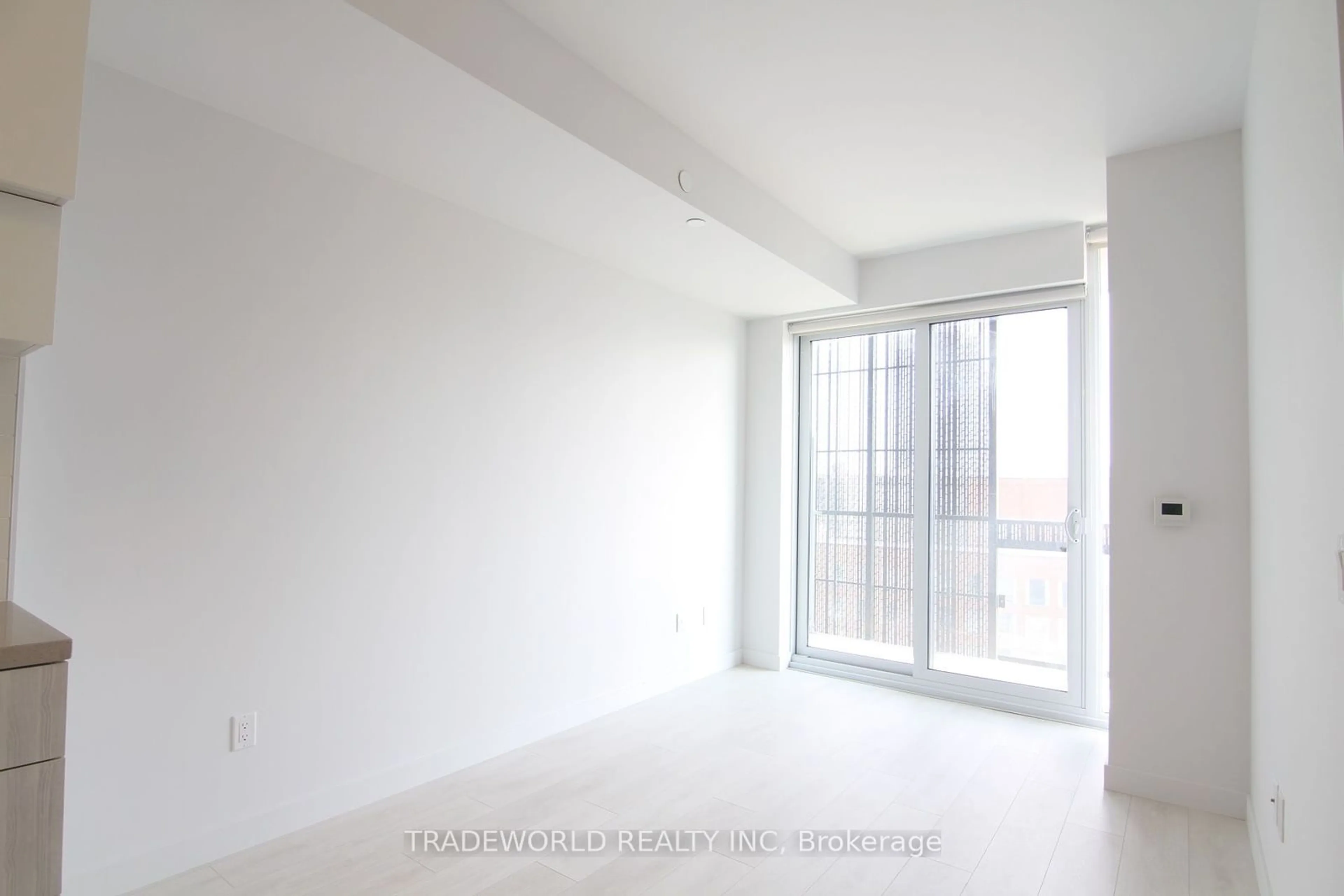 A pic of a room for 8 Eglinton Ave #1210, Toronto Ontario M4P 0C1