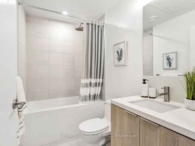 Additional property image - 2020 Bathurst St Unit 1912