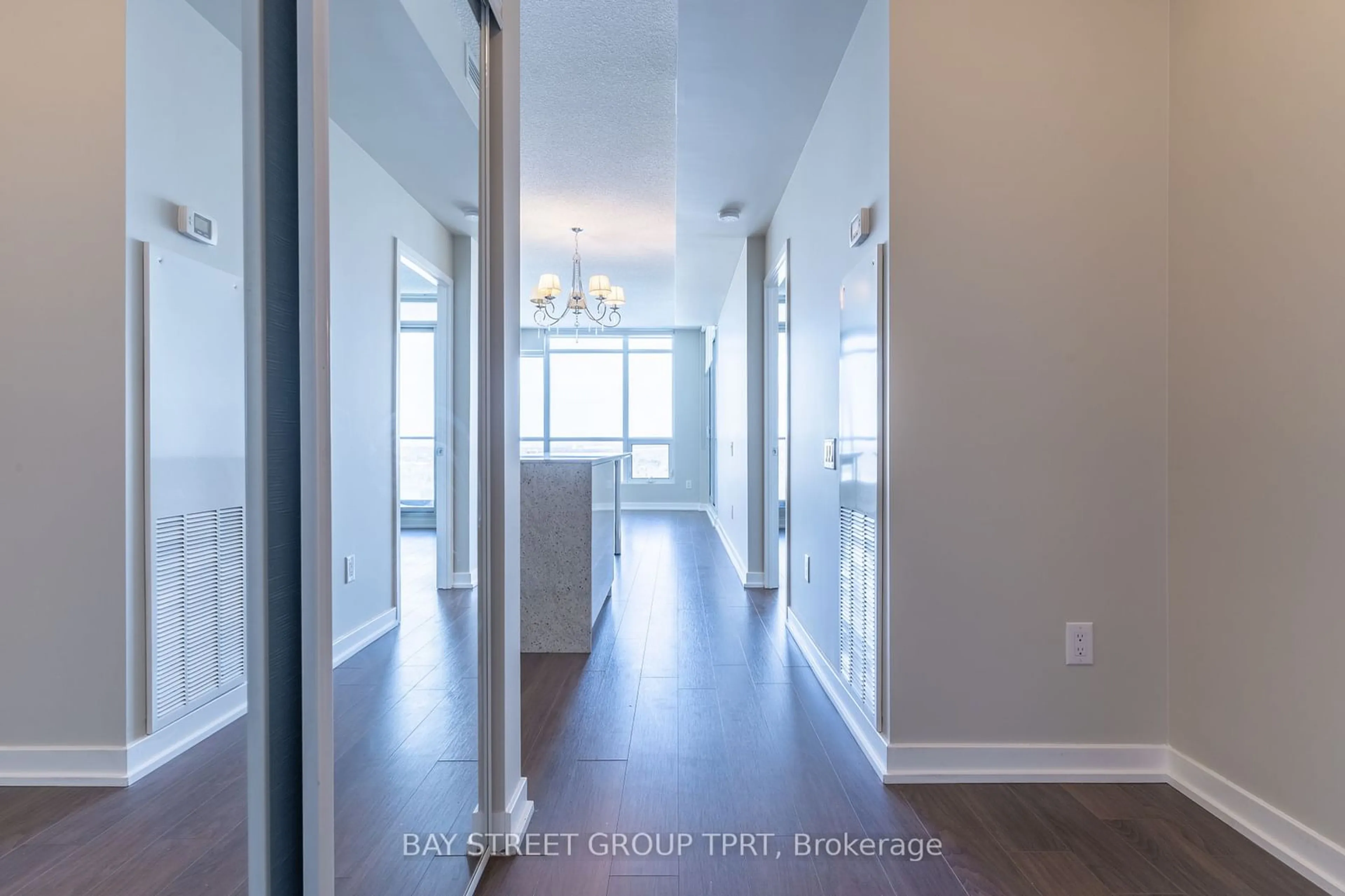 Indoor entryway for 33 Singer Crt #2703, Toronto Ontario M2K 0B4