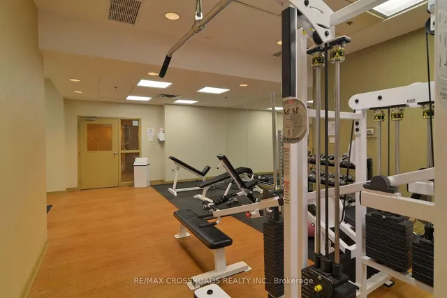 Additional property image - 954 King St Unit 526