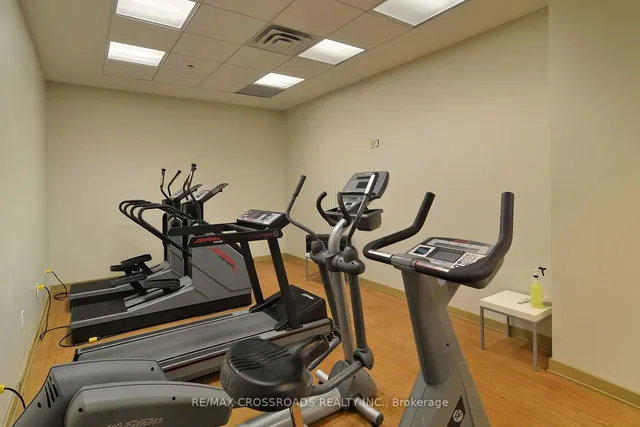 Additional property image - 954 King St Unit 526