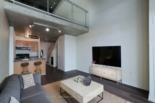 Additional property image - 954 King St Unit 526