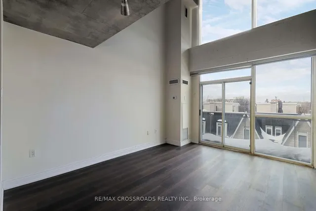 Additional property image - 954 King St Unit 526