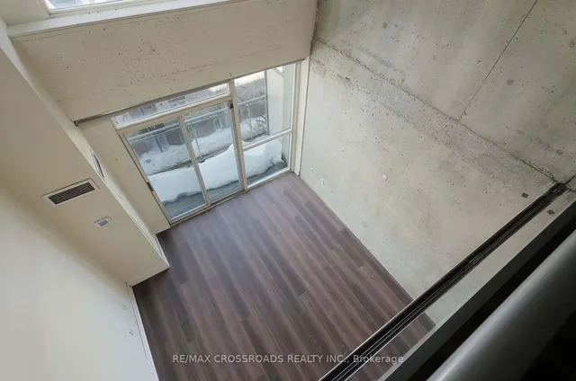 Additional property image - 954 King St Unit 526