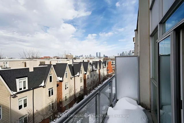 Additional property image - 954 King St Unit 526
