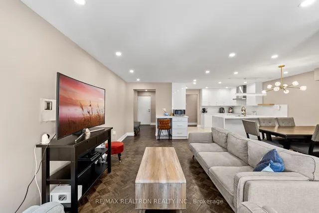 Additional property image - 130 Neptune Dr Unit 1501