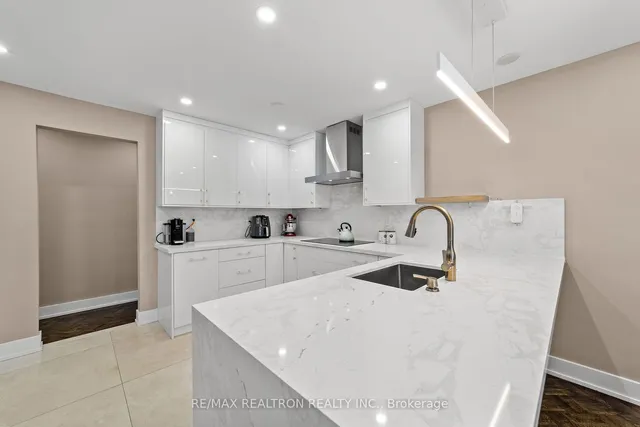 Additional property image - 130 Neptune Dr Unit 1501