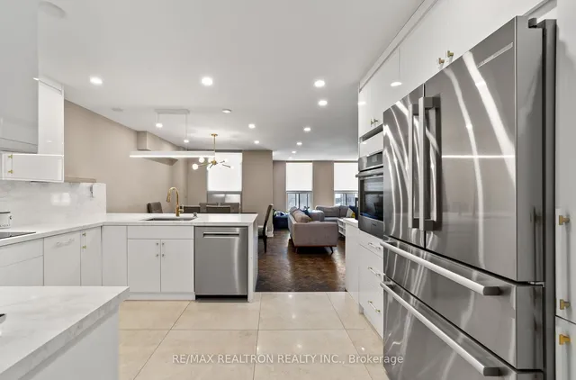 Additional property image - 130 Neptune Dr Unit 1501