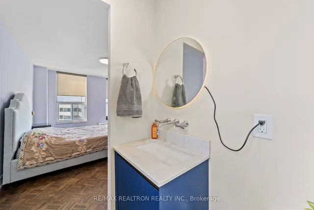 Additional property image - 130 Neptune Dr Unit 1501