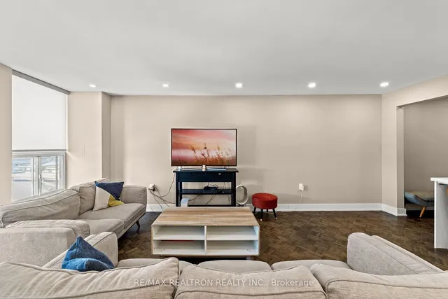 Additional property image - 130 Neptune Dr Unit 1501