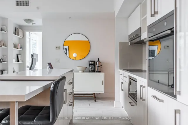 Additional property image - 39 Sherbourne St Unit 907