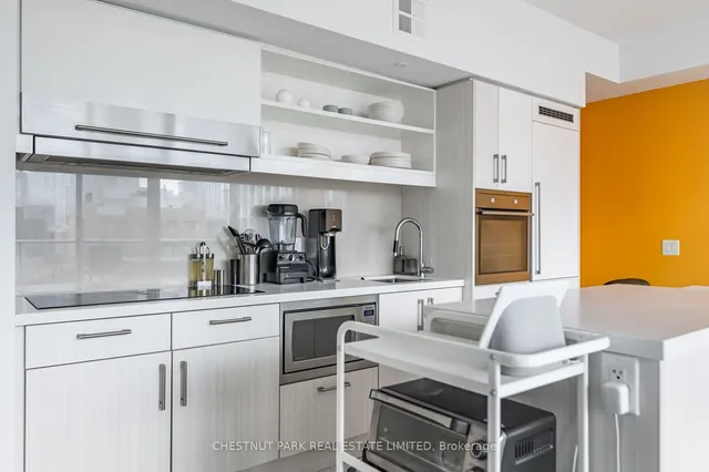 Additional property image - 39 Sherbourne St Unit 907