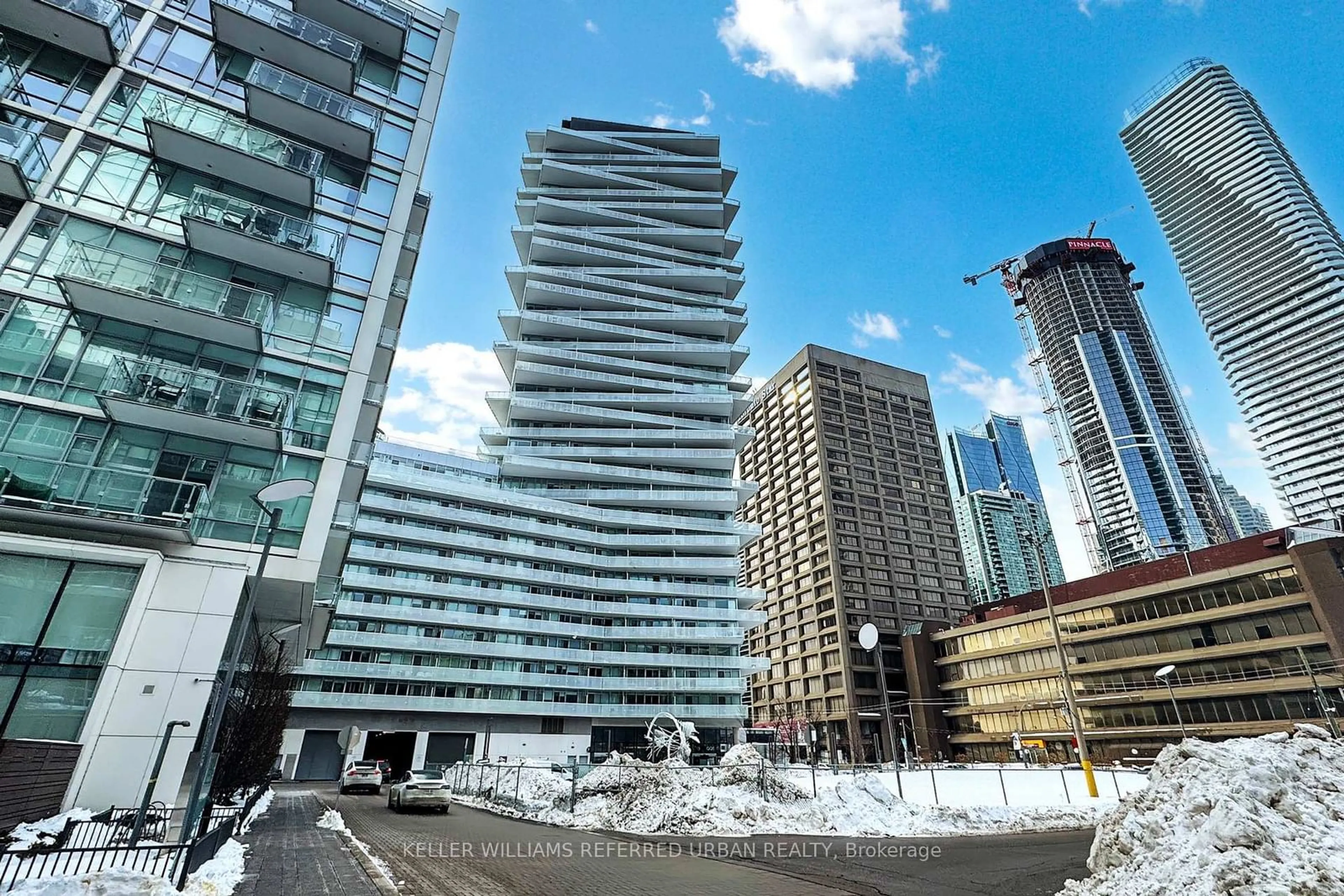 Patio, building for 15 Queens Quay #1401, Toronto Ontario M5E 0A5