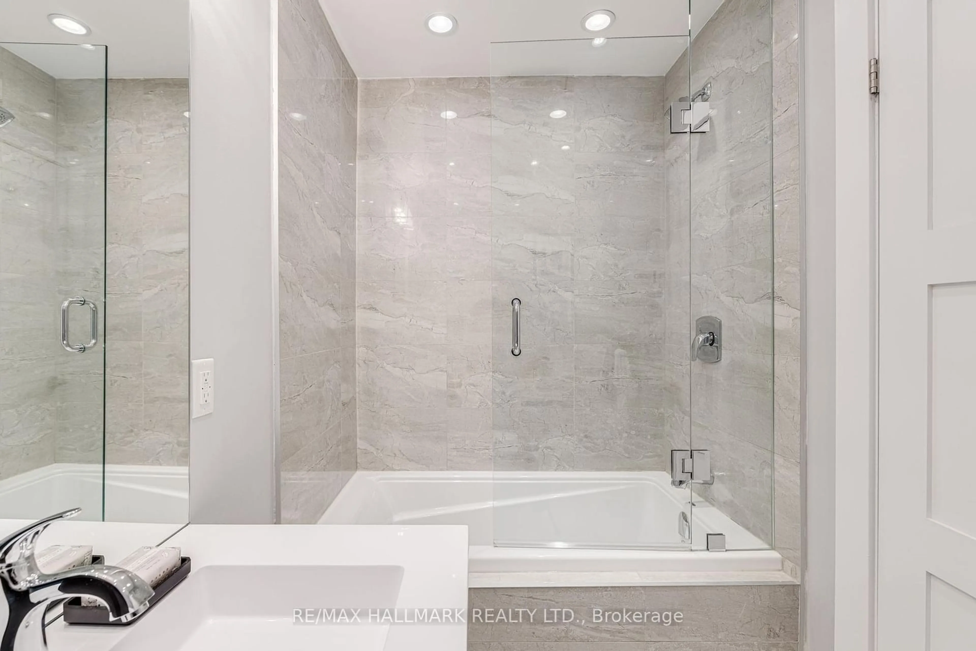 Contemporary bathroom, ceramic/tile floor for 1532 Mount Pleasant Rd, Toronto Ontario M4N 2V2