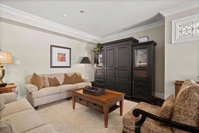 Additional property image - 72 Teddington Park Ave