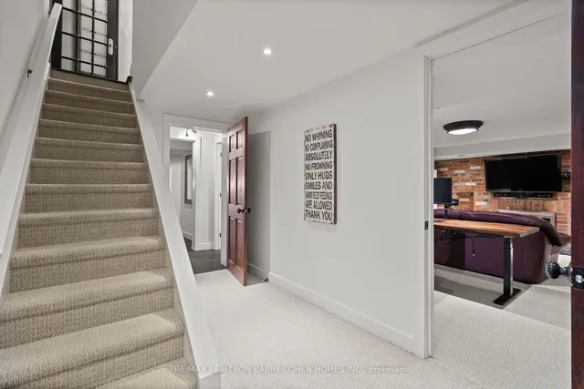 Additional property image - 72 Teddington Park Ave