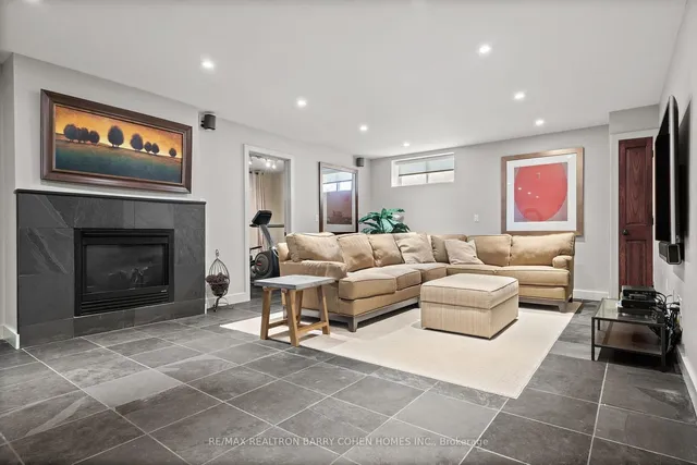 Additional property image - 72 Teddington Park Ave