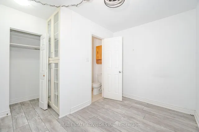 Additional property image - 7 Foxwarren Dr