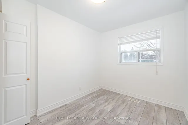 Additional property image - 7 Foxwarren Dr