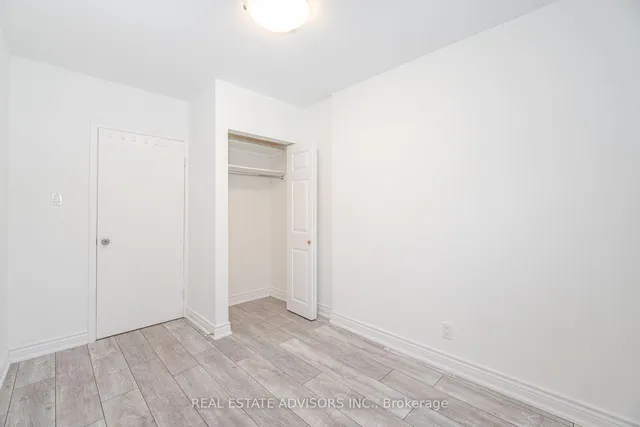 Additional property image - 7 Foxwarren Dr