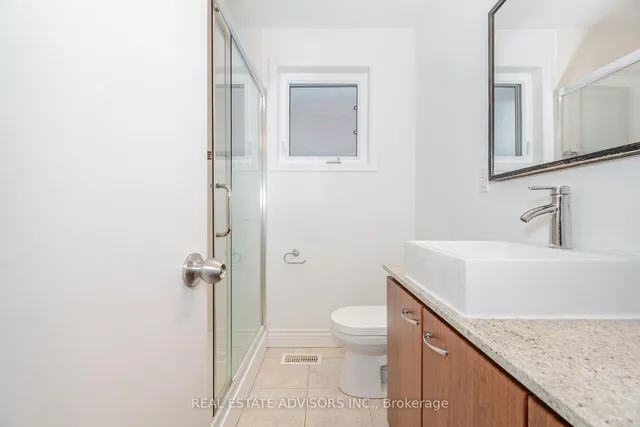 Additional property image - 7 Foxwarren Dr