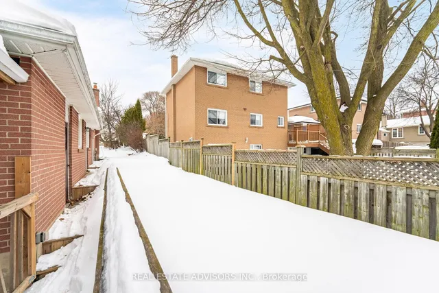 Additional property image - 7 Foxwarren Dr