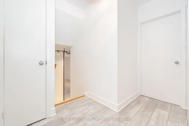 Additional property image - 7 Foxwarren Dr