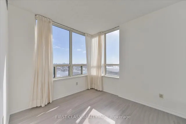 Additional property image - 7 Bishop Ave Unit 1805