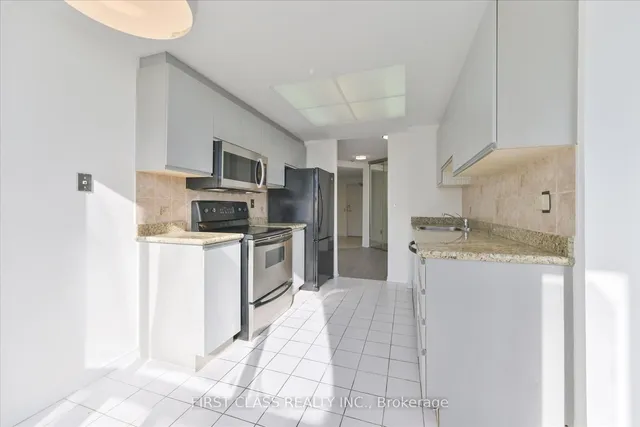 Additional property image - 7 Bishop Ave Unit 1805