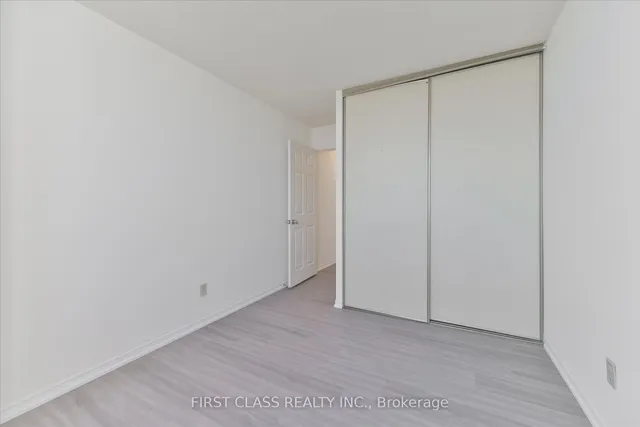 Additional property image - 7 Bishop Ave Unit 1805