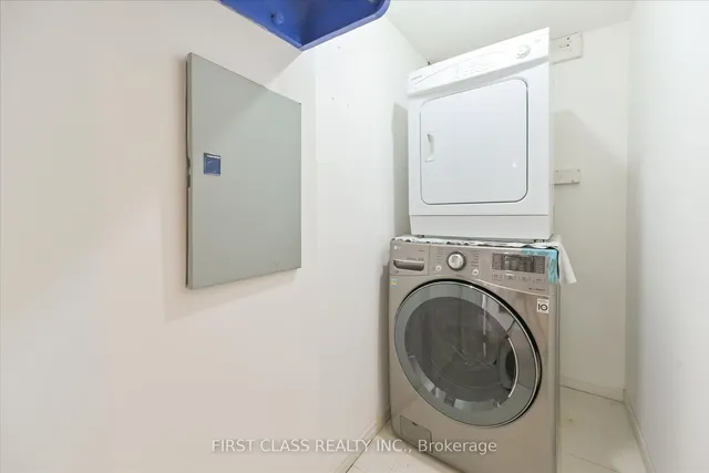Additional property image - 7 Bishop Ave Unit 1805