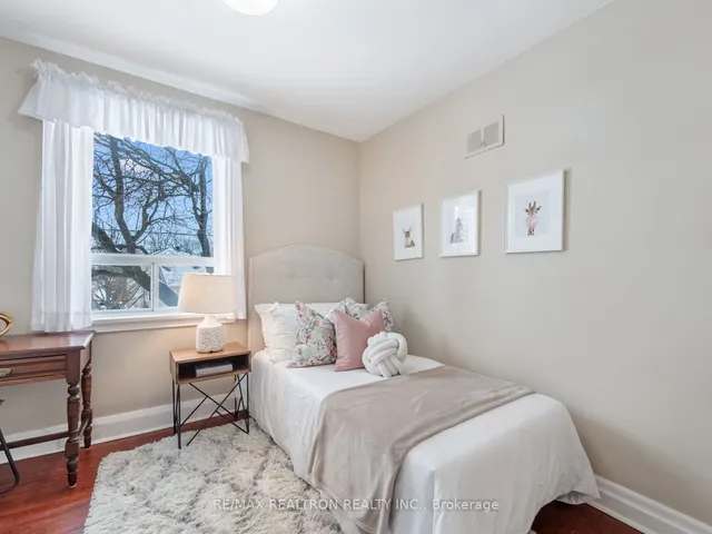 Additional property image - 28 Graymar Ave