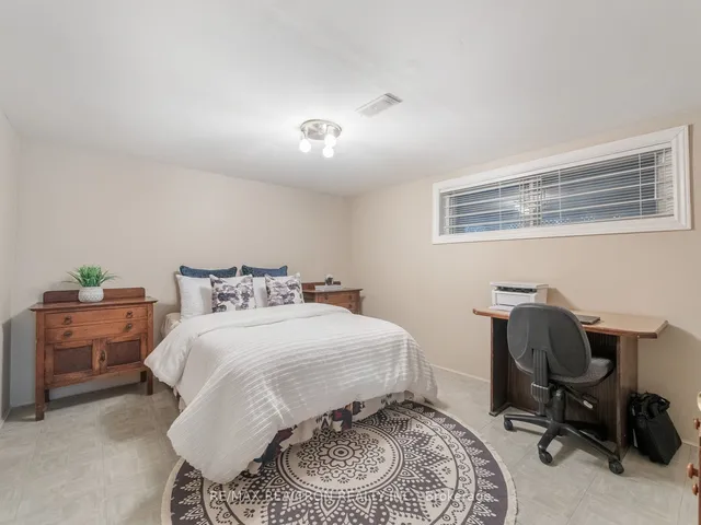 Additional property image - 28 Graymar Ave