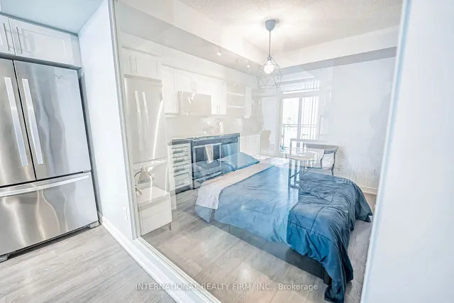 Additional property image - 525 Adelaide St Unit 520