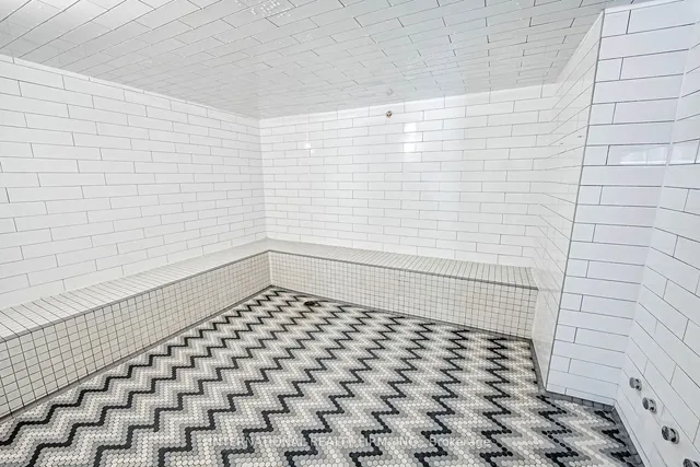 Additional property image - 525 Adelaide St Unit 520