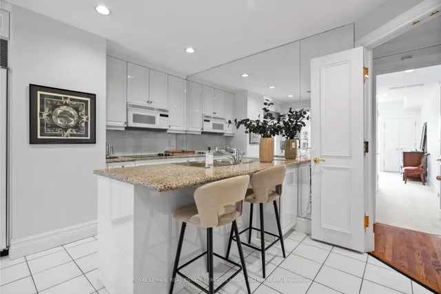 Additional property image - 1 Chedington Pl Unit 5B