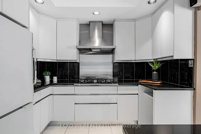 Additional property image - 3 Minorca Pl