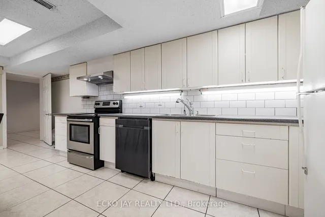Additional property image - 3 Minorca Pl