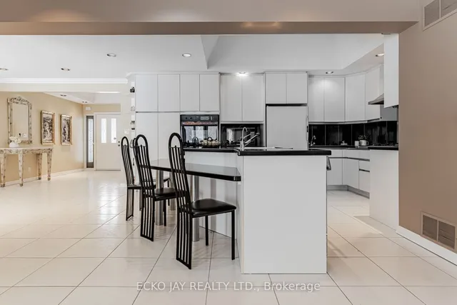 Additional property image - 3 Minorca Pl