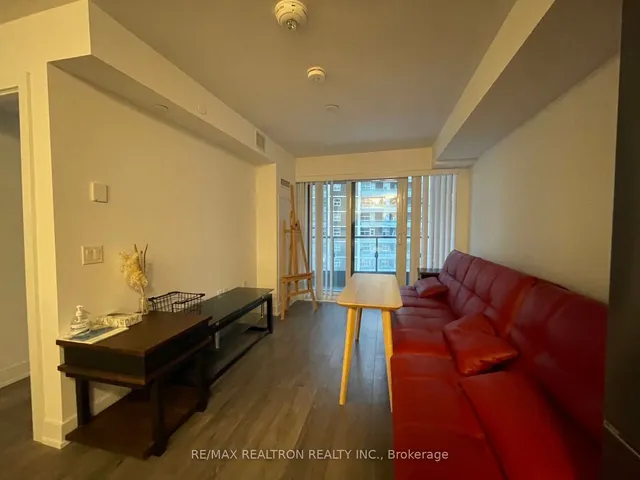 Additional property image - 585 Bloor St Unit 619