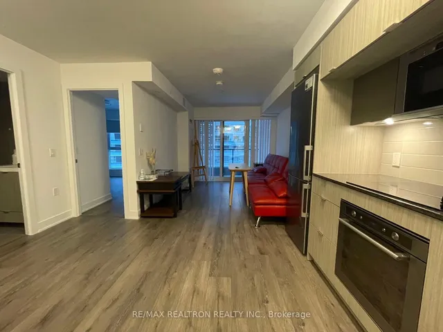 Additional property image - 585 Bloor St Unit 619