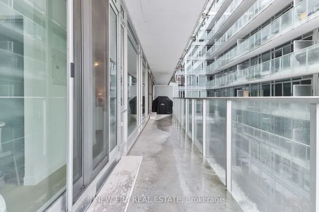 Additional property image - 75 Portland St Unit 423