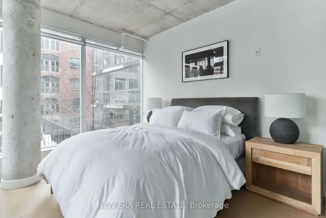 Additional property image - 75 Portland St Unit 423