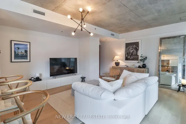 Additional property image - 75 Portland St Unit 423