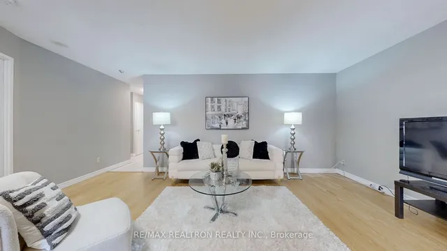 Additional property image - 633 Bay St Unit 1008