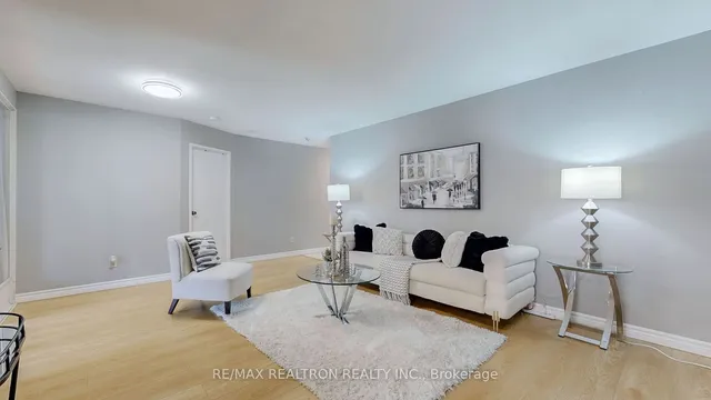 Additional property image - 633 Bay St Unit 1008